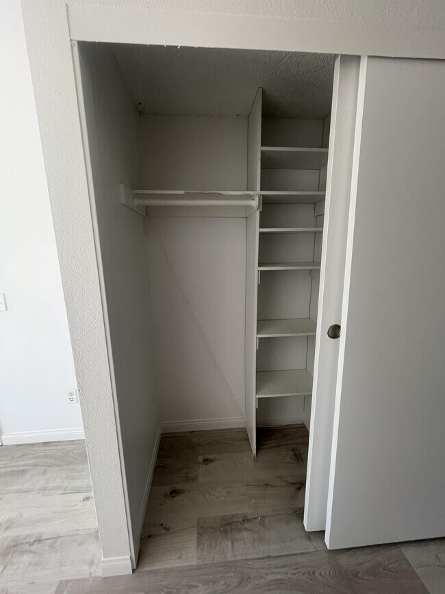 Photo - 37468 Cambridge Ln