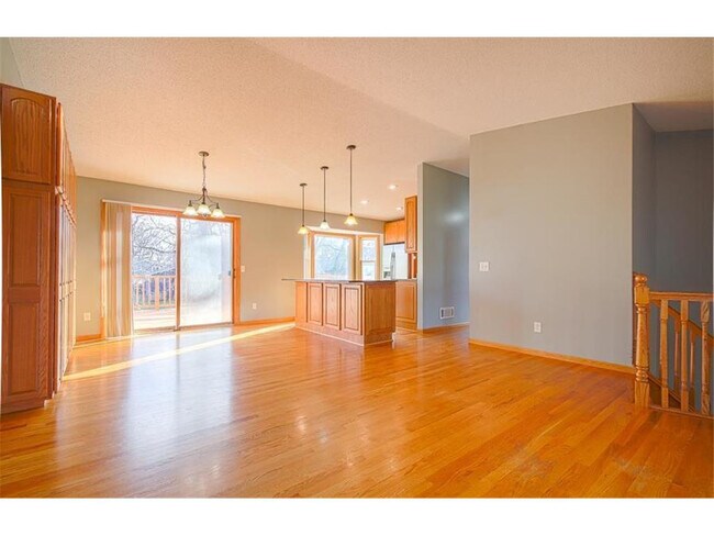 Photo - Champlin House