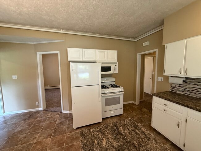 3245 Oak St Unit A