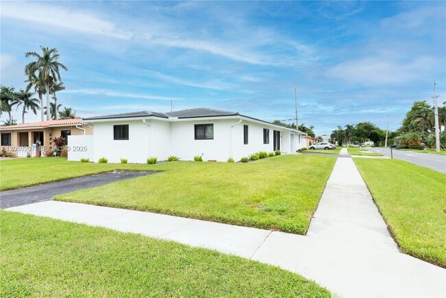 Photo - 510 SE 3rd Ave