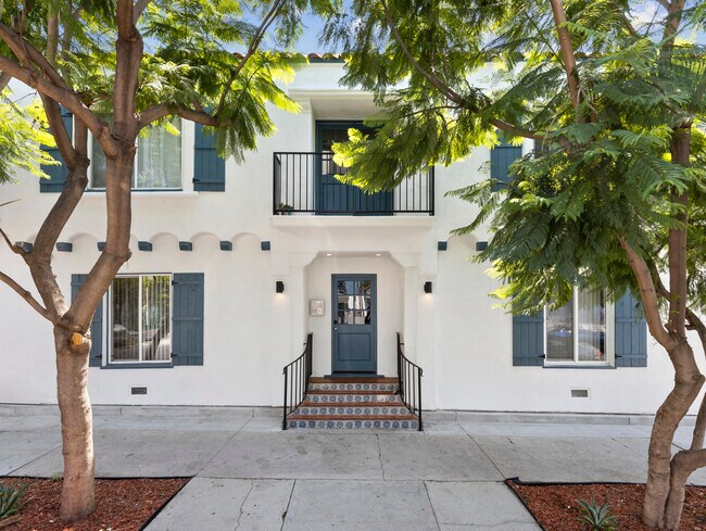5930 Barton Ave - 5930 Barton Ave Apartments