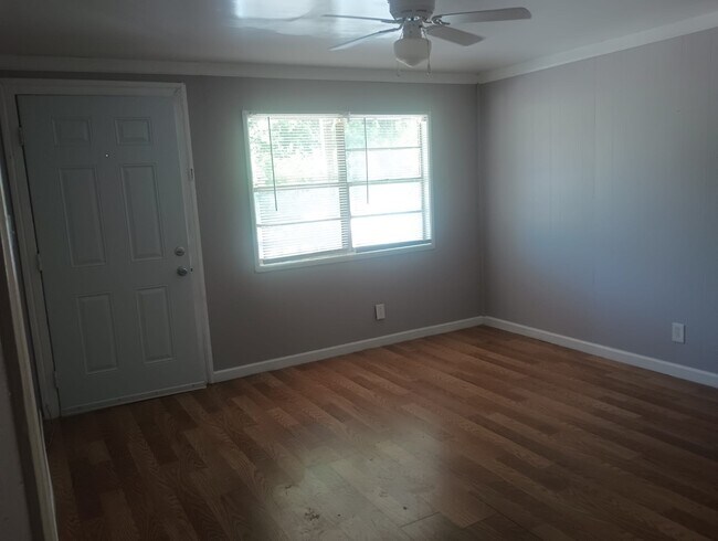 Photo - 2722 W Green St