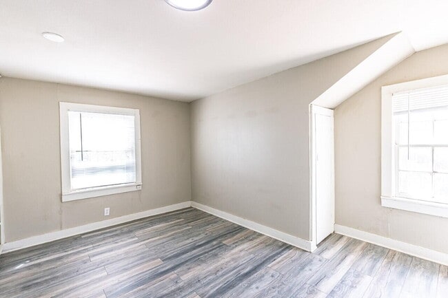 Photo - 2311 25th St