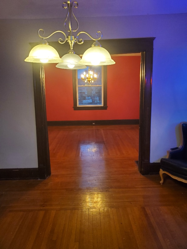 907 Lexington Ave