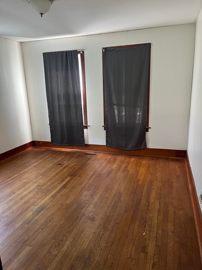 Photo - 309 Anderson St