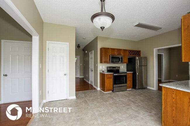 Photo - 11717 Black Maple Ave