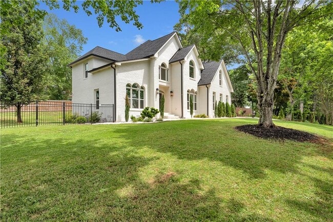 Building Photo - 4221 Willow Oak Dr