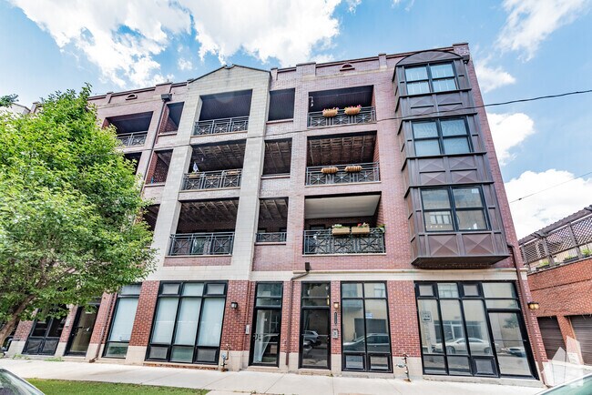 Building Photo - 2112 W Rice St Rental