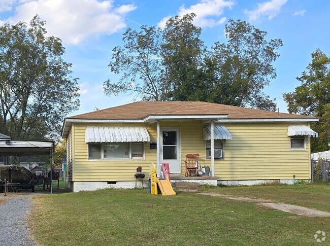 Building Photo - Cozy 2 Bedroom Home in Newport