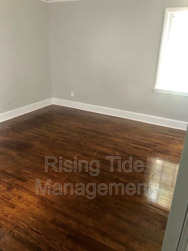 Photo - 2401 Chestnut St