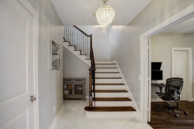 Photo - 618 Asbury St