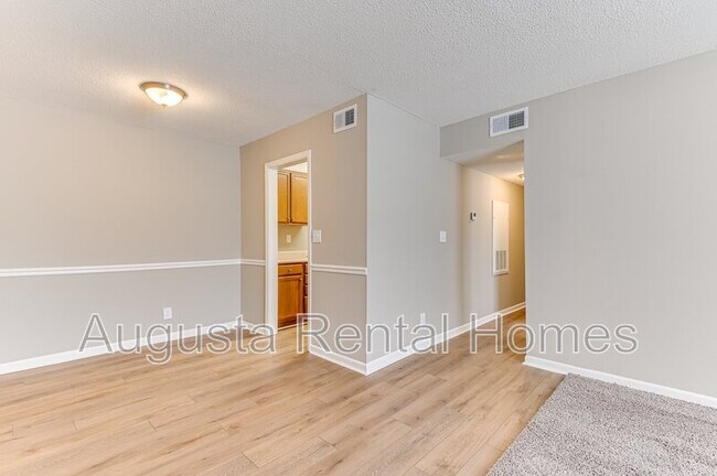 520 E Buena Vista Ave