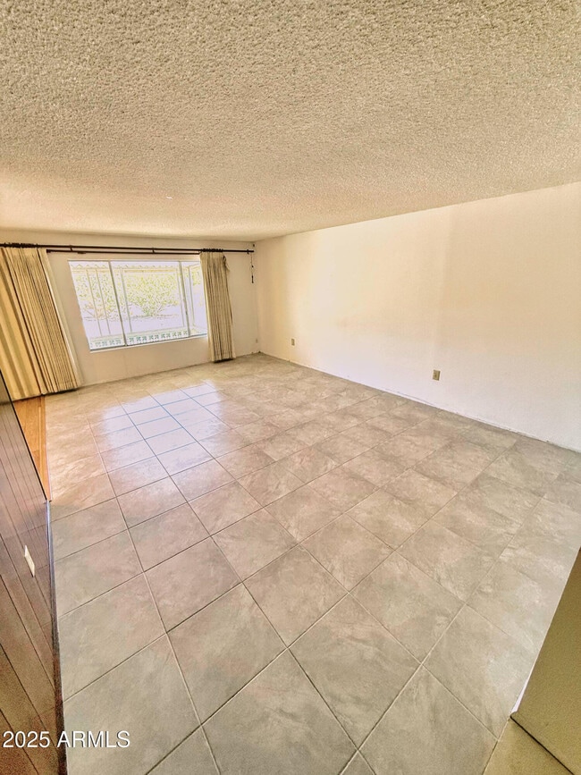 Photo - 10126 W Burns Dr