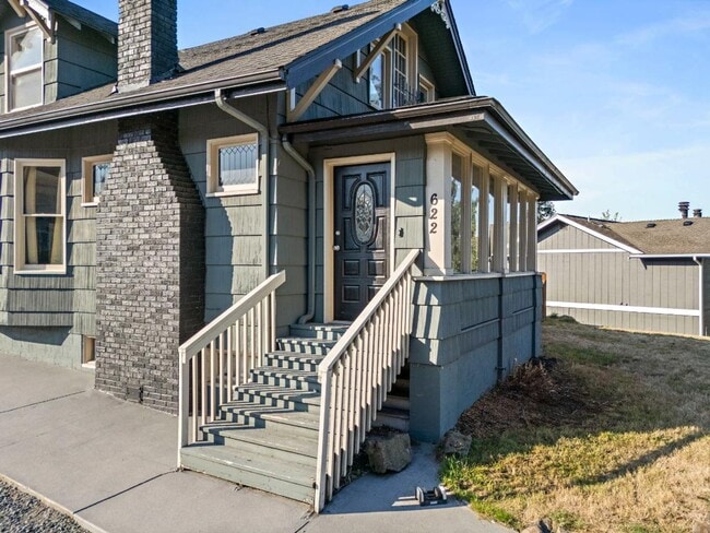 Photo - Charming 2-Bed 2-Bath Tacoma Craftsman | S...