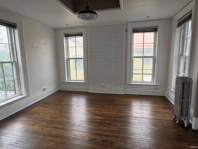 Photo - 511 W Wayne St