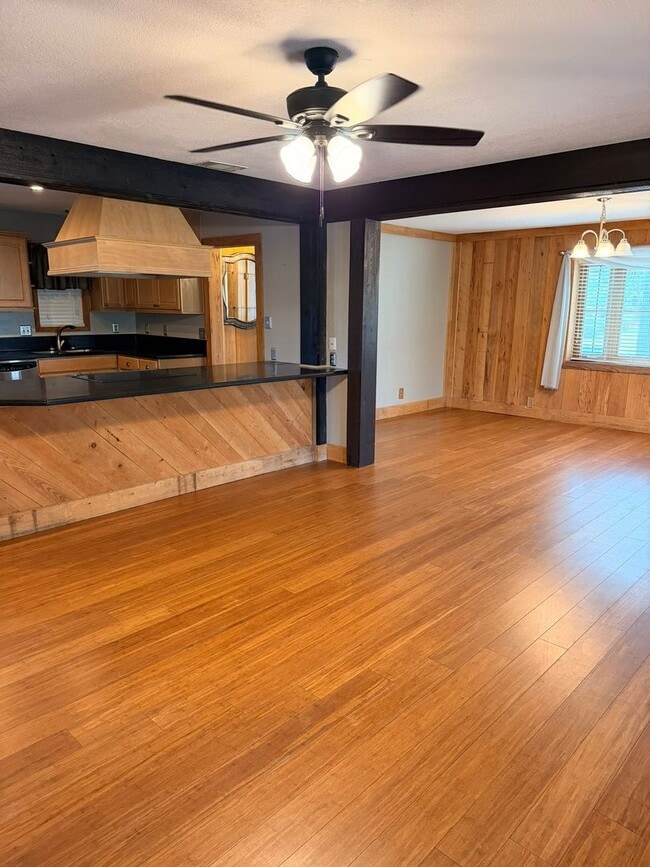 Photo - 332 Harvard Blvd