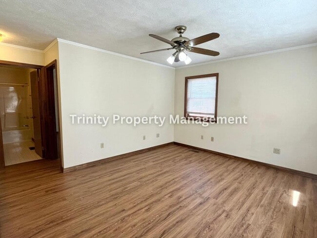 Photo - 1419 W Pike St