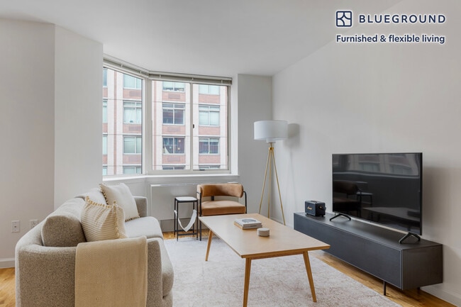 Building Photo - 1501 Lexington Ave Rental