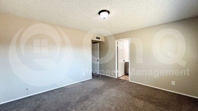 Photo - 17446 N 55th Ave
