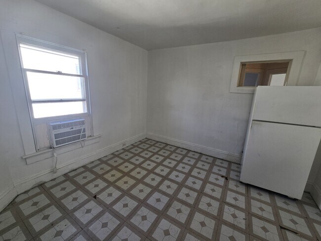 Photo - 1424 Grant Ave