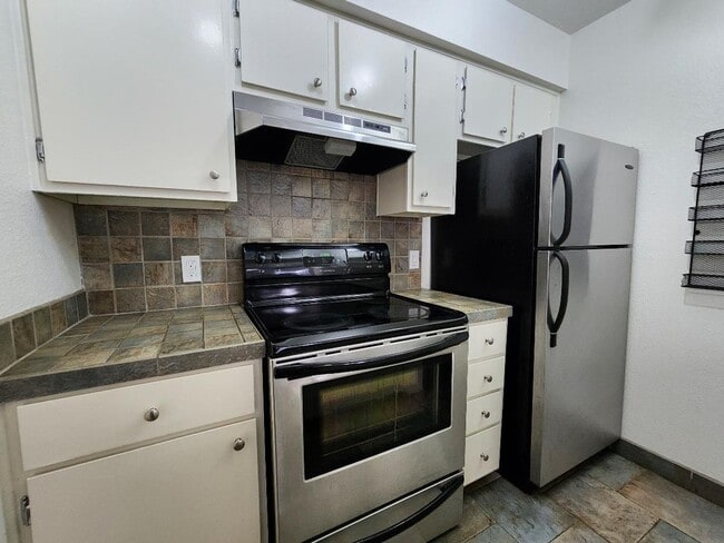 Photo - 941 Calle Mejia