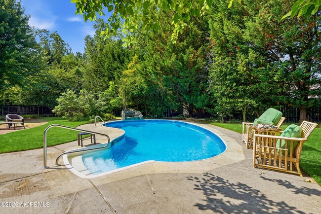 Photo - 470 Monmouth Pl