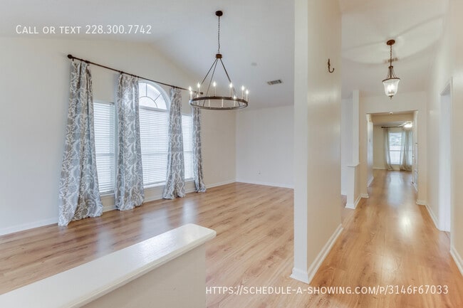 Photo - 3612 Miles Ln