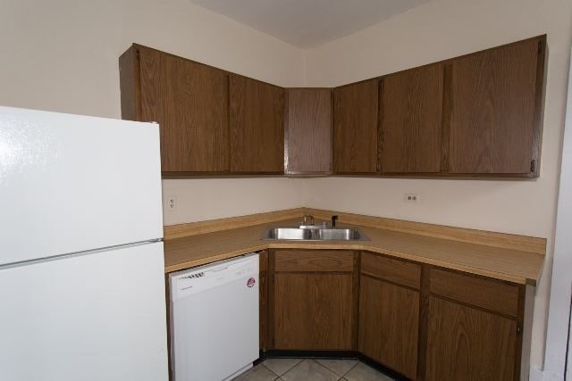 Building Photo - 3522 N Racine Ave Unit A05C Rental