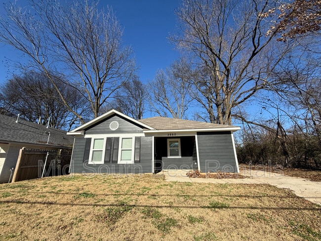 Building Photo - 2860 Nathan Ave