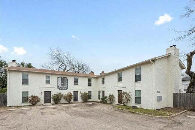 Building Photo - 3500 Alpine Cir Rental