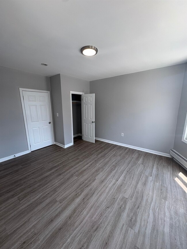 180 Bayview Ave