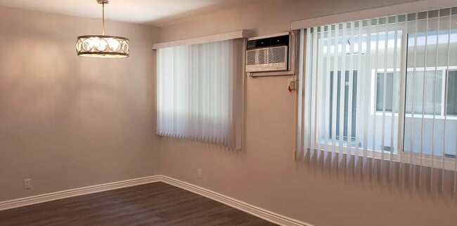 Photo - 1455 S Wooster St Unidad 15