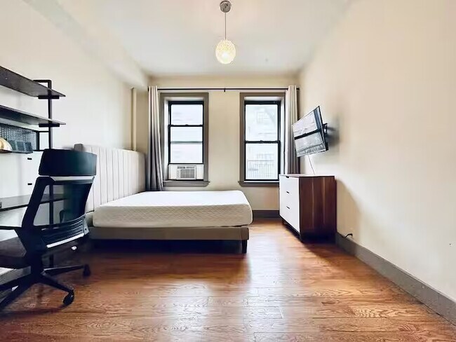 Photo - Furnished room/NOT APARTMENT Unit 3E