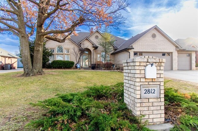 Photo - 2812 SW 109th St