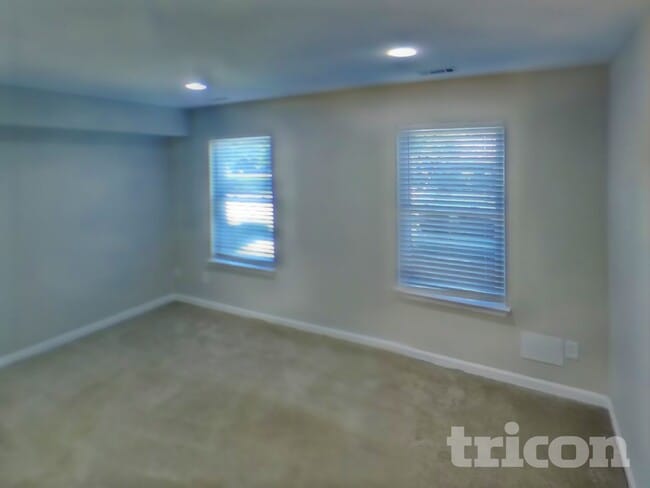 Photo - 1277 Collier Ln