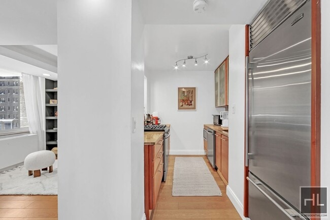 Photo - 250 W 90th St Unit 8K