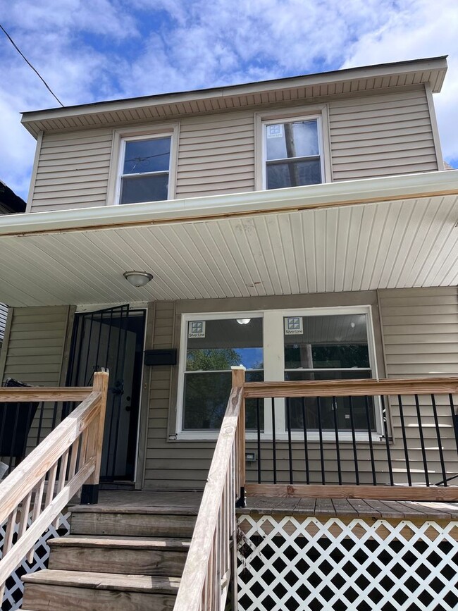 Photo - 3-Bedroom Home for Rent in Cleveland – Great Value!