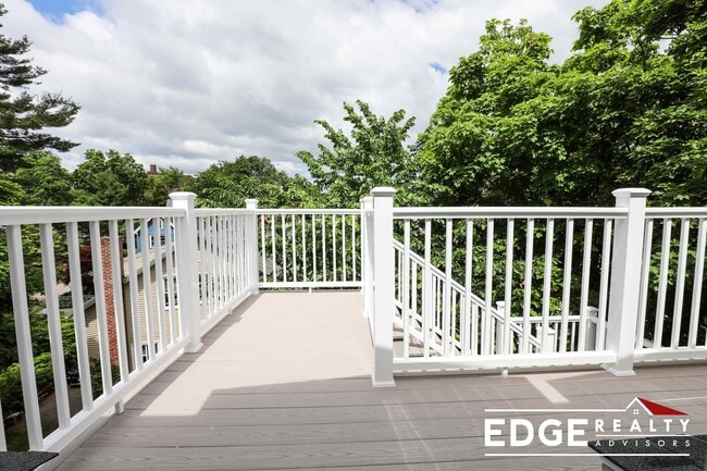 Photo - 121 Franklin St Unit 3