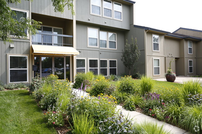 Building Photo - The Habitat Apartments