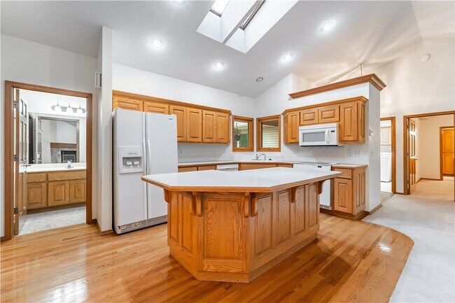 Photo - 5 Ellesmere Ln