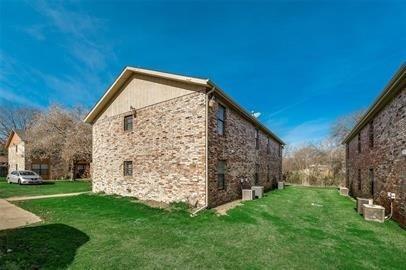 Building Photo - 214 Renfro St Unit B