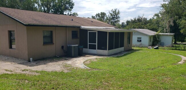 Photo - 822 Shayne St