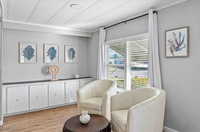 Photo - 407 Cape Florida Way