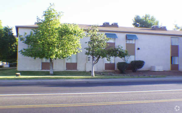 Building Photo - Foothills Court Apartments