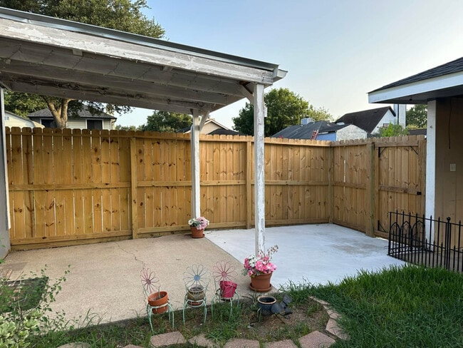 1712 Harrison Ct