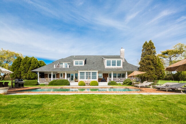 Photo - 187 Erica's Ln