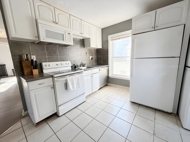Photo - 5 Sorrento St Unit 2
