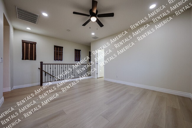 Photo - 1081 N Mason Dr