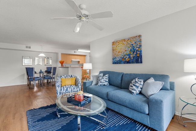 Photo - Bella Vista Apartments