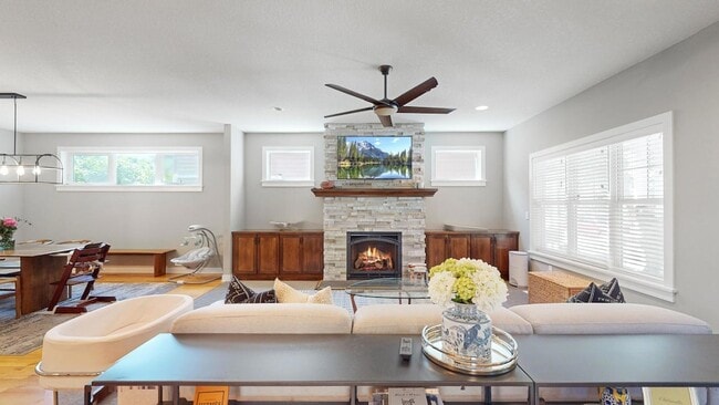 Photo - 3912 Quail Ave N